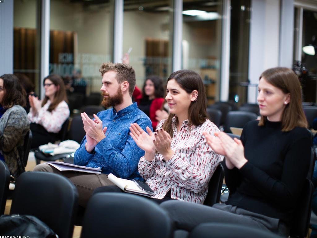 សារៈសំខាន់នៃព័ត៌មាននិងអត្ថបទ