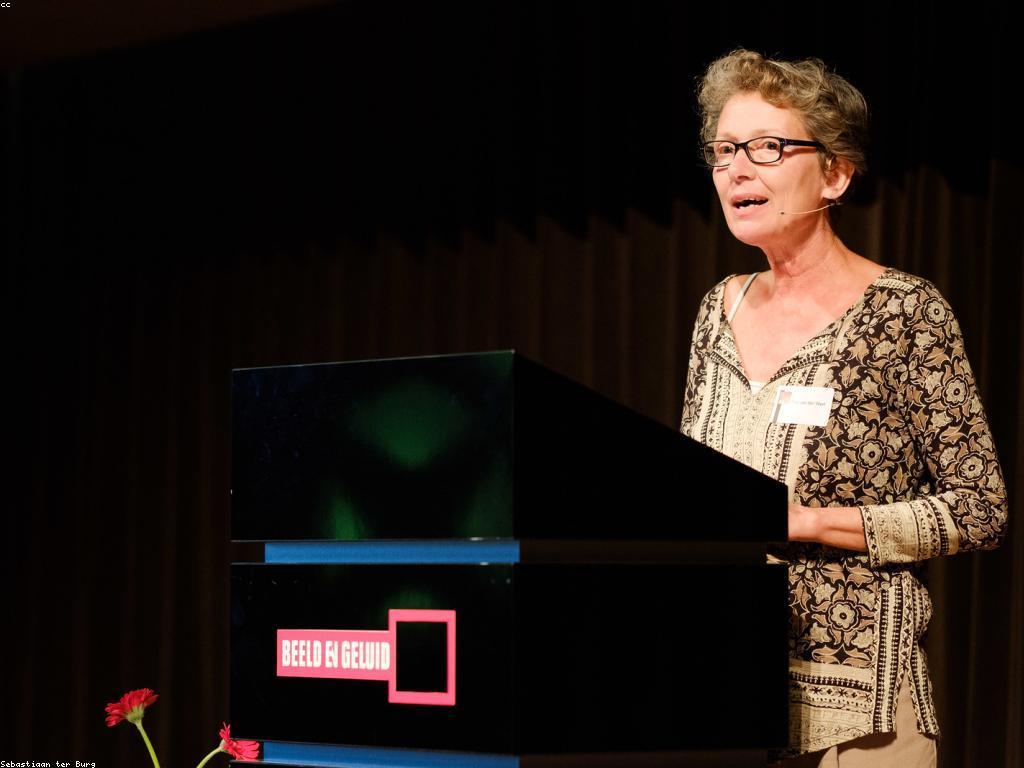 ផលប៉ះពាល់នៃមាតិកាឌីជីថ尔លើការរៀន